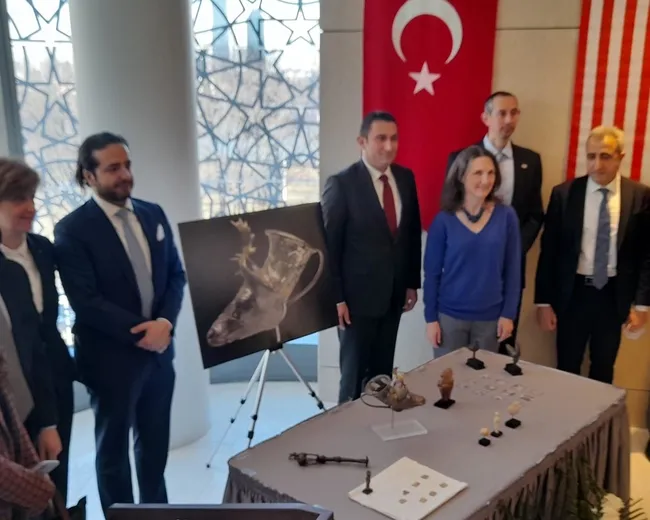 abdli-milyarderin-sanat-koleksiyonuna-baskin-caldigi-anadolu-kokenli-eserler-turkiyeye-geliyor-1642797120438.jpg