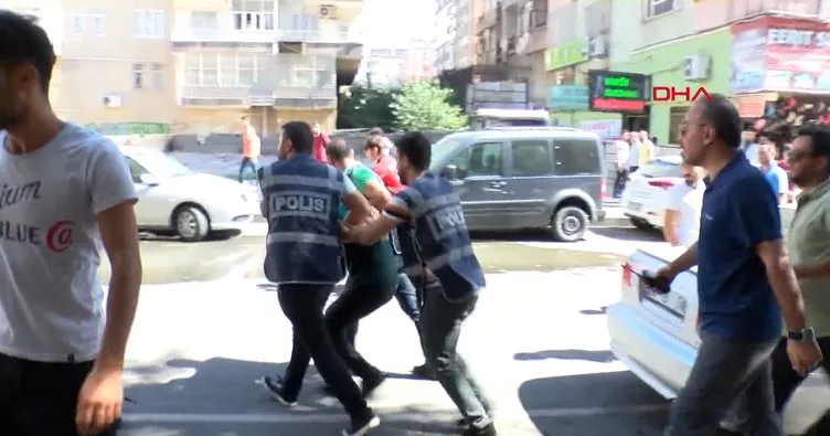 Diyarbakır’da izinsiz gösteriye polis müdahalesi: 30 gözaltı!