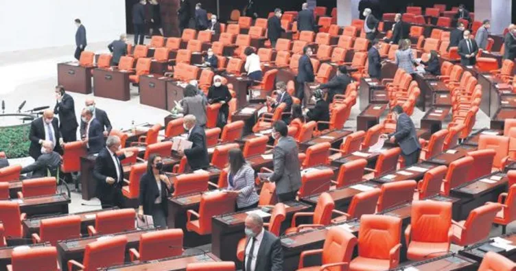 Başörtüsü teklifi Anayasa Komisyonunda