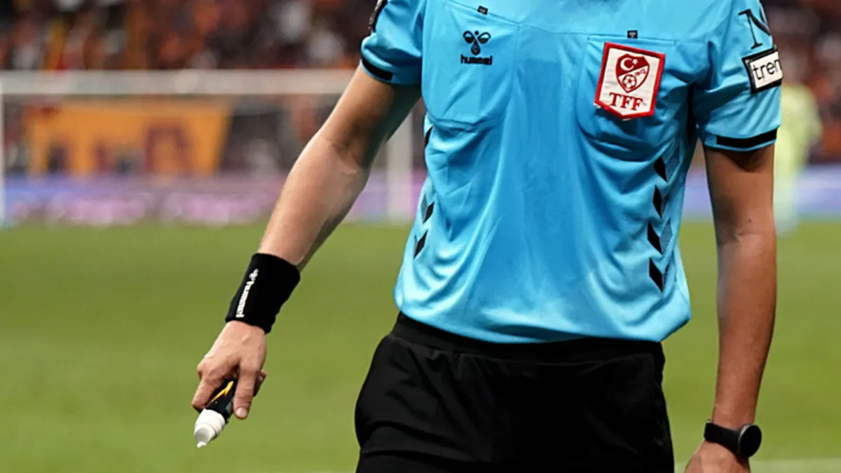 Göztepe – Galatasaray maçının hakemi açıklandı! Göztepe – Galatasaray maçının hakemi açıklandı!