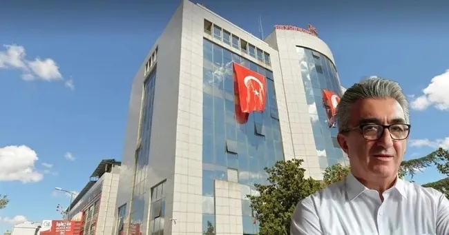 bayrampasa-belediye-baskani-tutuklamaya-sevk-edildi-1758042049902.jpeg Bayrampaşa Belediye Başkanı Hasan Mutlu tutuklandı