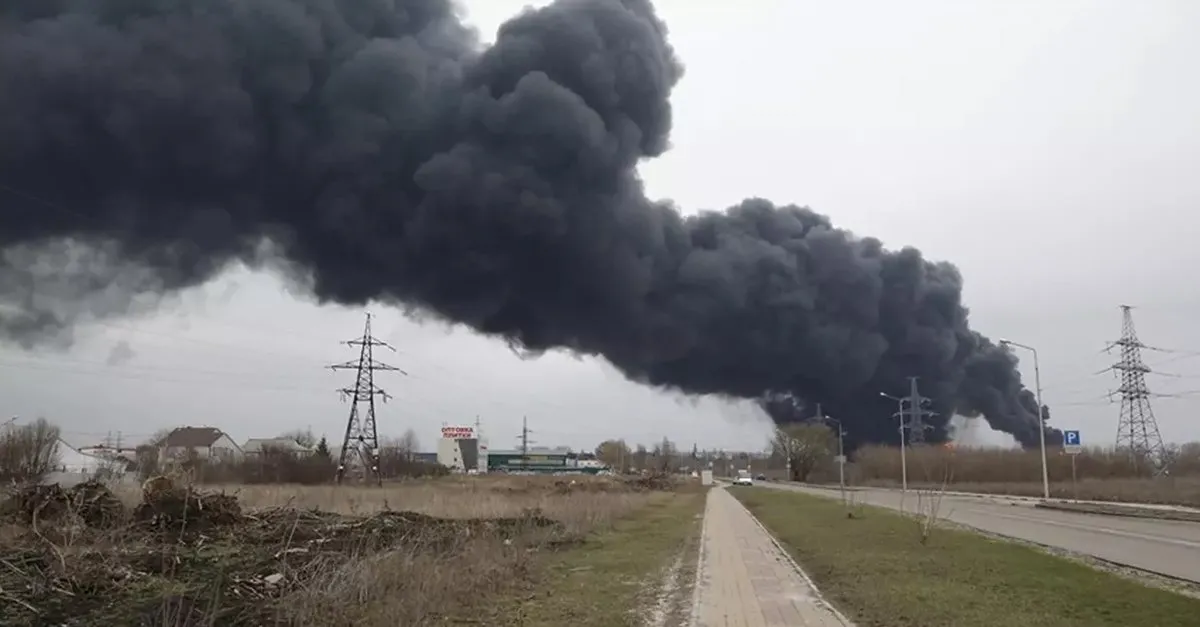 Ukrayna’dan Moskova’daki petrol boru hattına saldırı Ukrayna’dan Moskova’daki petrol boru hattına saldırı
