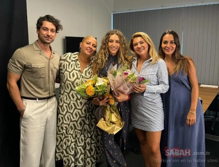 Kenan İmirzalıoğlu’dan eşi Sinem Kobal’a aşk dolu kutlama: Seni çok seviyorum!