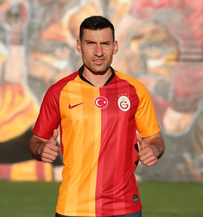 Son dakika haber: Galatasaray, Jimmy Durmaz ve Şener Özbayraklı transferlerini açıkladı! İşte sözleşme detayları