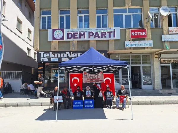 annelerin-umudu-sonmuyor-odasini-hazirladim-yeter-ki-gelsin-1747823745349.jpg
