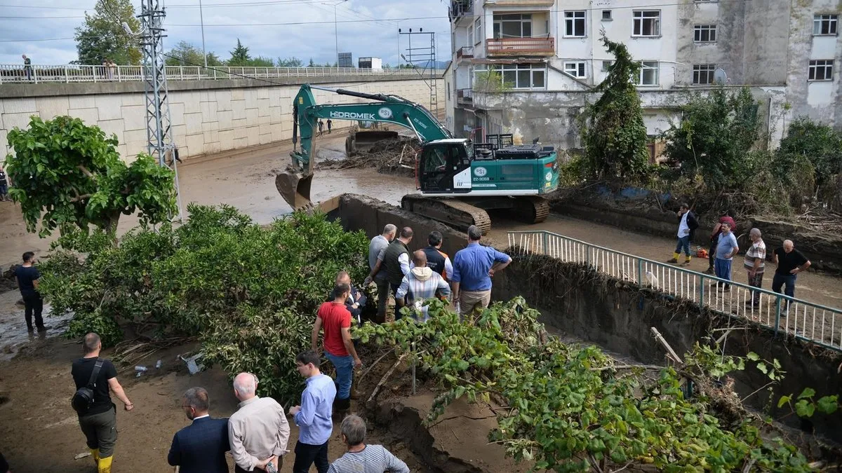 Trabzon'daki taşkın ve heyelanlarda 208 milyon lirayı aşkın zarar tespit edildi
