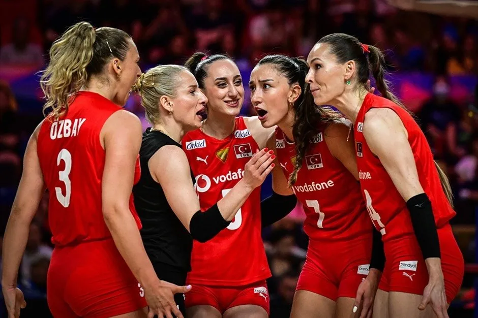 TÜRKİYE HOLLANDA voleybol maçı ne zaman, saat kaçta, hangi kanalda? Filenin Sultanları Paris 2024 maç programı
