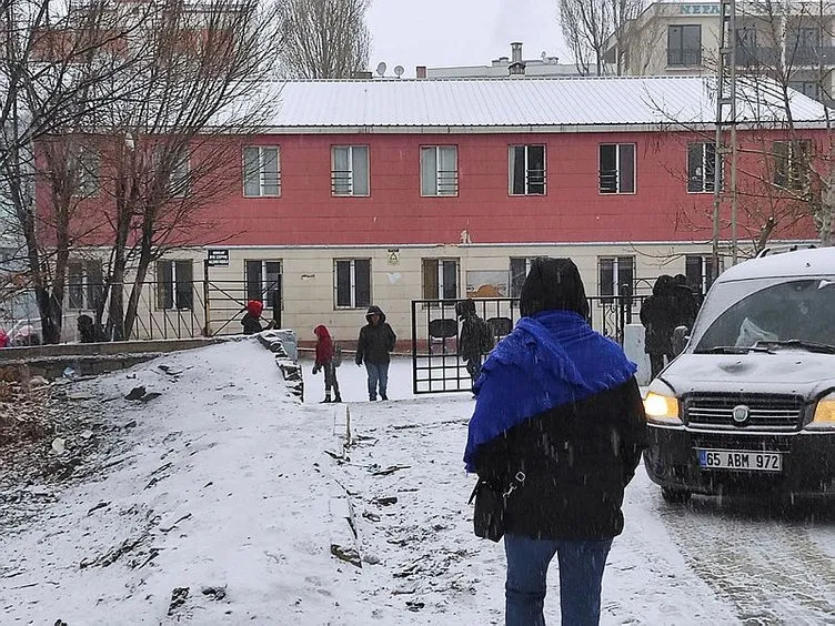 SON DAKİKA: İki ilde eğitime kar engeli! Peş peşe duyurdular
