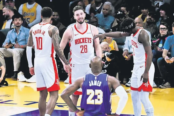 Alperen, LeBron James’in ayarlarını bozdu! Alperen, LeBron James’in ayarlarını bozdu!