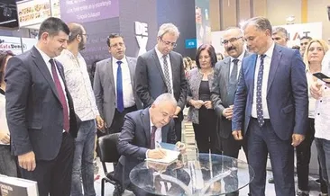 Kitap fuarı kapılarını açtı