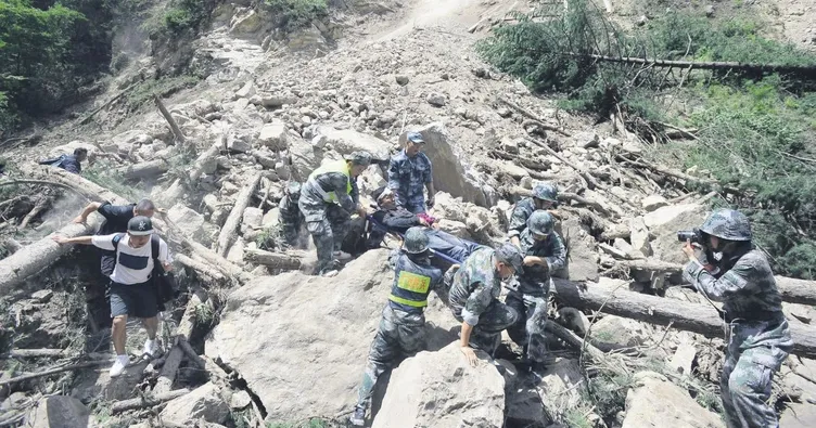 Çin’de 7’lik deprem: 19 ölü