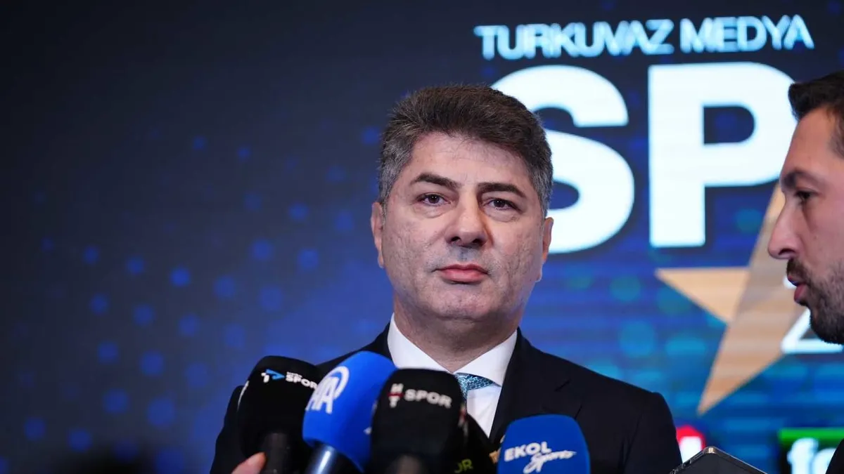 Hakan Safi’den A Milli Futbol Takımı’na prim desteği! Hakan Safi’den A Milli Futbol Takımı’na prim desteği!
