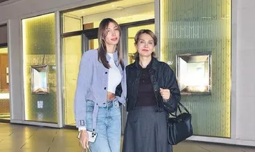 Anne-kız kahve molası