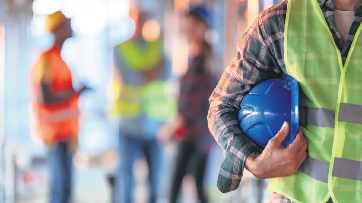 İş sağlığı ve güvenliği önceliğimiz İş sağlığı ve güvenliği önceliğimiz