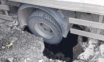 Melih ABİ: Yeni yapılan yol çökünce kamyonun lastiği gömüldü
