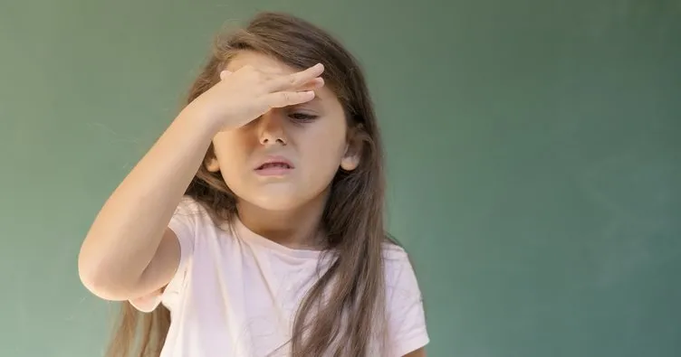 Cocuklarda Goz Bebeklerinin Asagiya Bakmasi Bu Hastaligin Habercisi Cocuk Haberleri