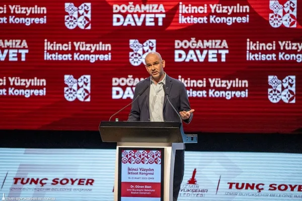 izmir-buyuksehir-belediyesine-yeni-operasyon-izdogada-2-gozalti-1778487537290.jpg