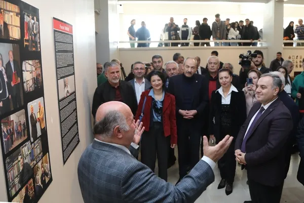 erude-tas-plaklarda-kayseri-turkuleri-sergisi-acildi-1703148501497.jpg