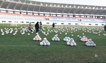 Her kadın günde 2 futbol topu dikiyor