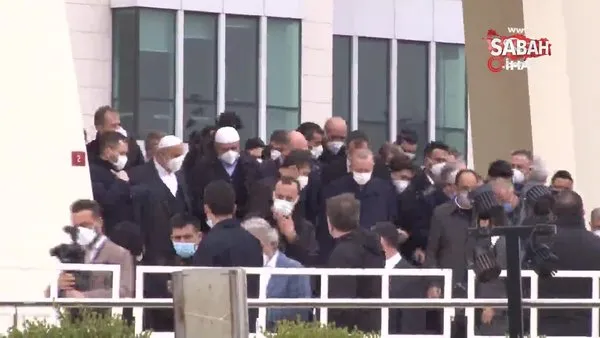 Başkan Erdoğan, iş adamı Ahmet Gür’ün cenaze törenine katıldı | Video