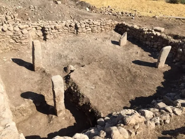 Mardin'de tarihi tapınak bulundu
