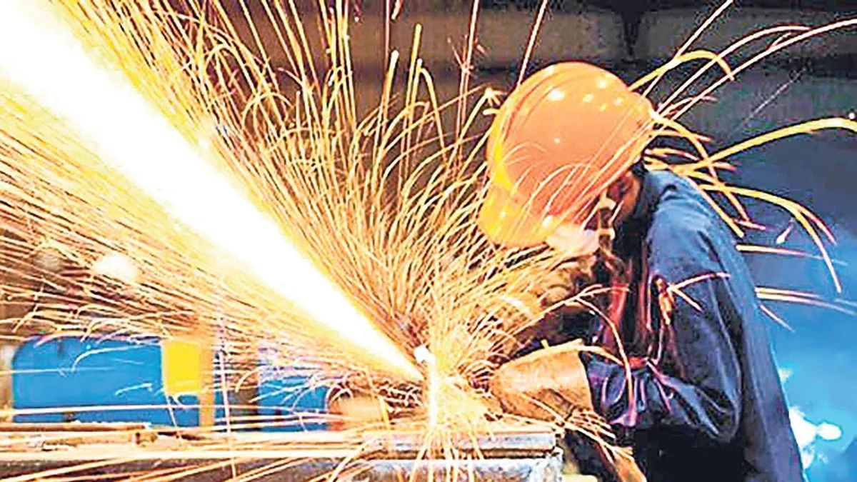 Sanayide 244 bin işyerine 14.3 milyar TL prim desteği