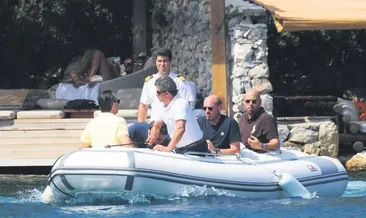 Kızıl Kardeşler tatilde