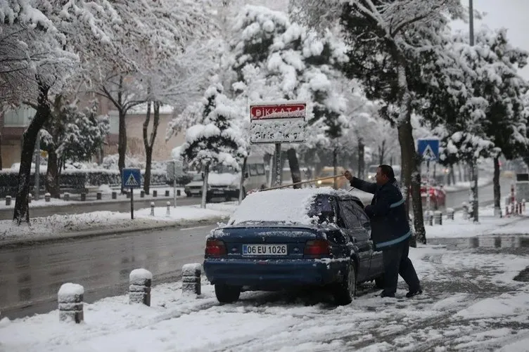 Son dakika: Meteoroloji'den flaş hava durumu raporu! İstanbul'da beklenen yağış başladı: 23 il için kar uyarısı