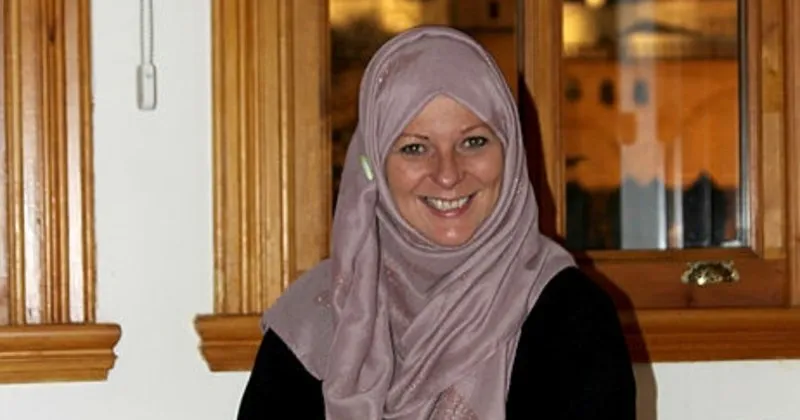 Tony Blair In Islamiyet I Secen Baldizi Booth Artik Istanbullu En Son Haber