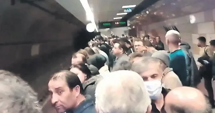 Metrodaki arıza isyan ettirdi