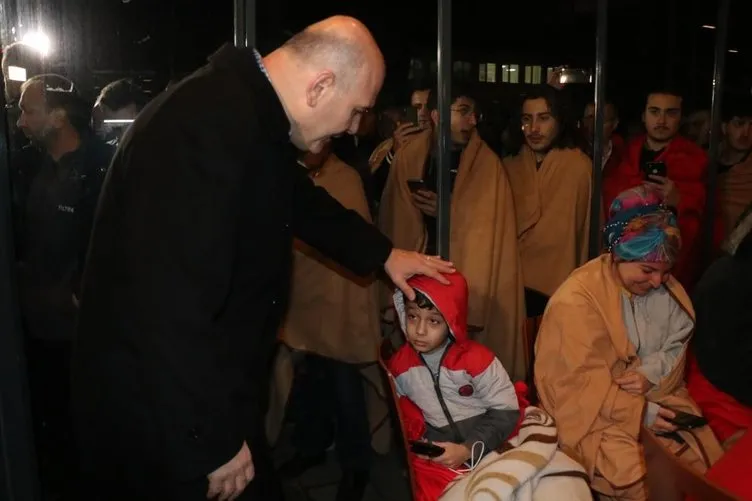 SON DAKİKA: Düzce'de 5,9'luk deprem: Ankara ve İstanbul deprem ile sarsıldı! İşte deprem bölgesinden son haberler