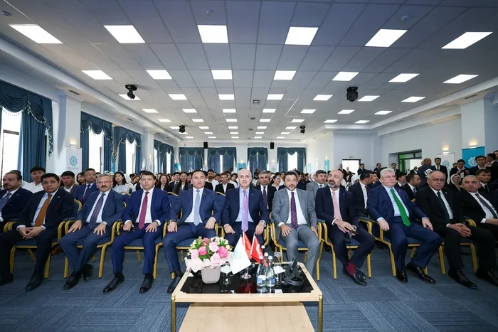TBMM Başkanı Kurtulmuş: Dilde birliği sağlamak mecburiyetindeyiz