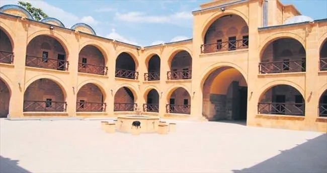 400 yıllık han boş kaldı