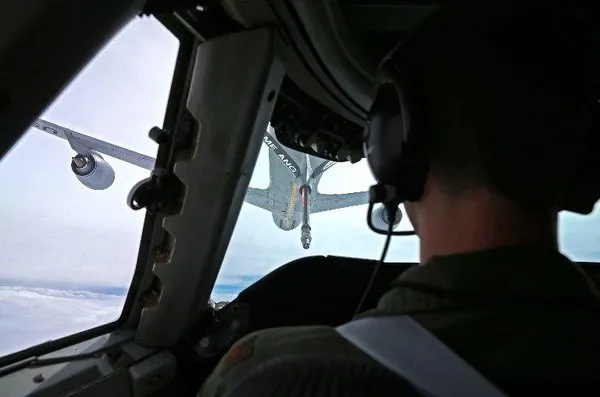 E-4B Nightwatch (kıyamet günü uçağı) havalandı! (İşte özellikleri)