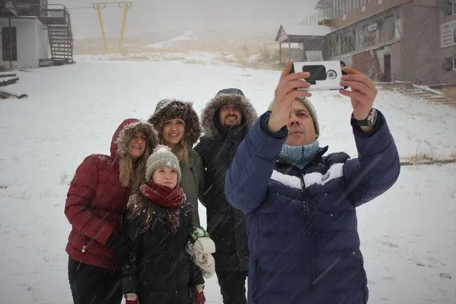 Türkiye'nin birçok kentine yılın ilk karı yağdı