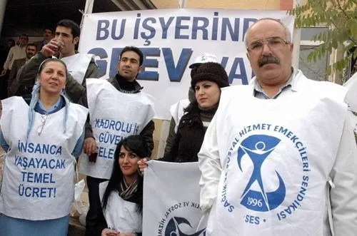 Memurlardan iş bırakma eylemi