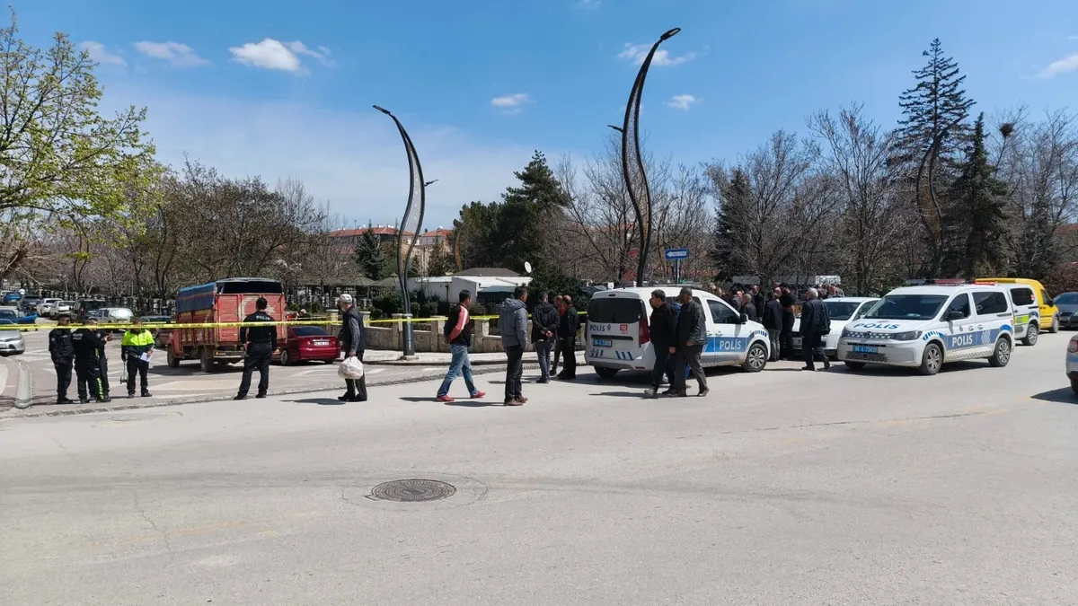Ankara’da feci kaza: 3 yaşındaki çocuğa kamyonet çarptı! Kurtarılamadı… Ankara’da feci kaza: 3 yaşındaki çocuğa kamyonet çarptı! Kurtarılamadı…