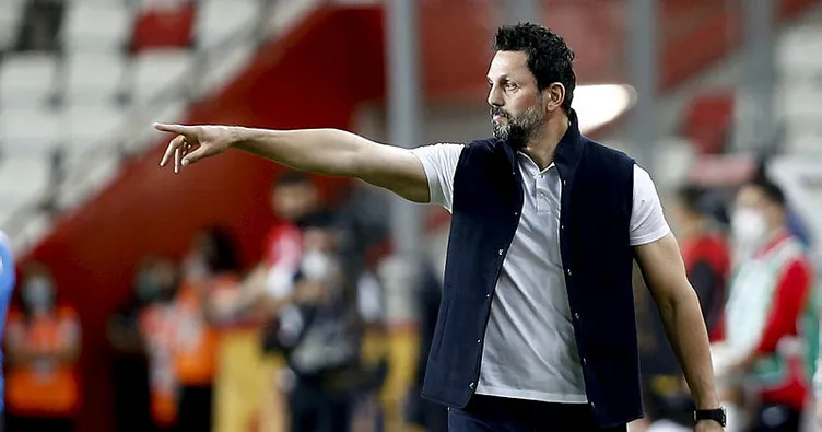 Fenerbahçe-Antalyaspor maçının ardından Erol Bulut’tan açıklama! Taç pozisyonlarını çalışıyoruz