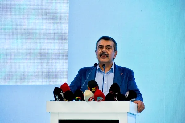 milli-egitim-bakani-yusuf-tekin-artik-ogretmeleri-milli-egitim-akademisi-uzerinden-istihdam-edecegiz-1748090096283.jpg