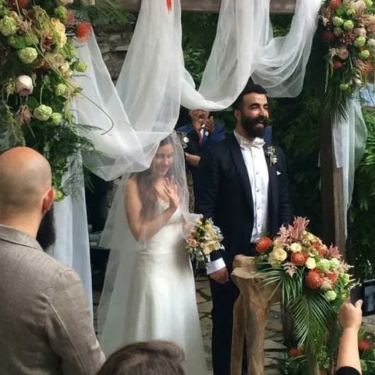 Zeynep Çamcı evlendi