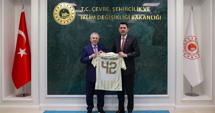 Bakan Kurum, Fenerbahçe Başkanı Aziz Yıldırım’ı kabul etti...