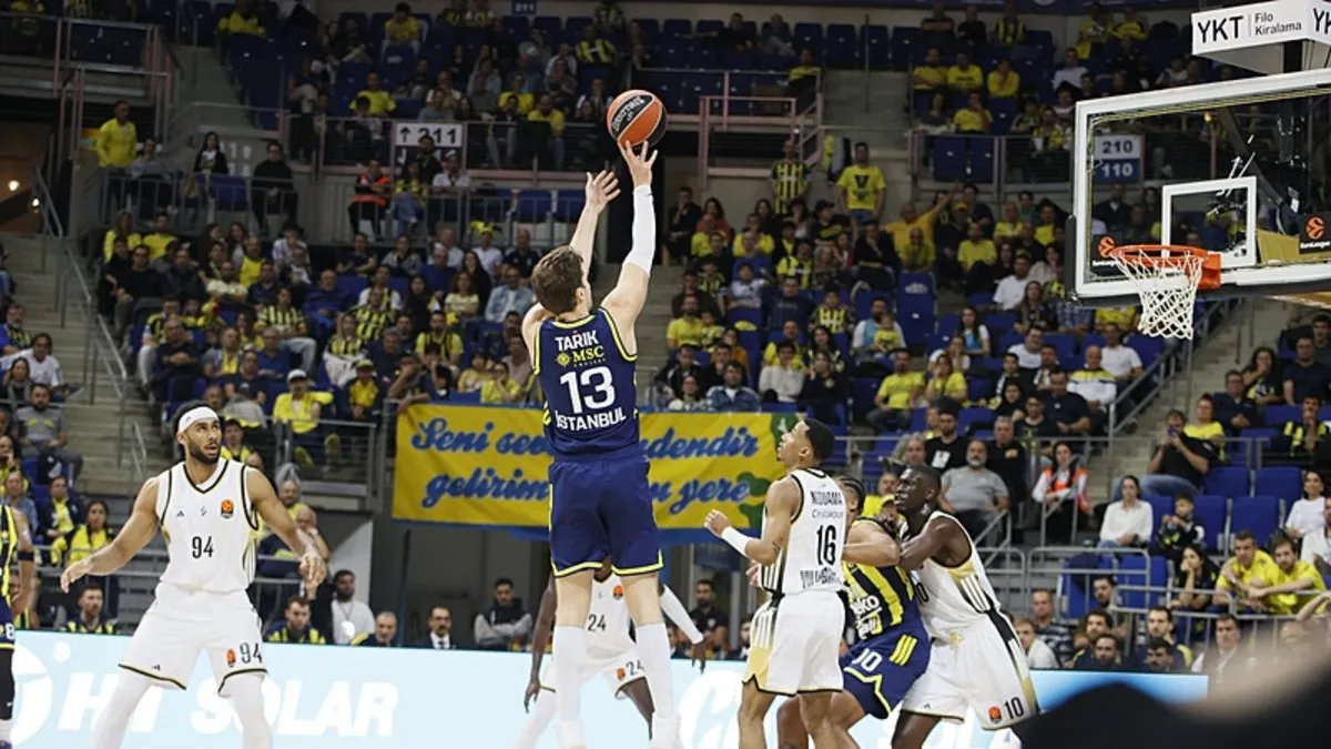 EuroLeague: Fenerbahçe, ASVEL'i farklı geçti! EuroLeague: Fenerbahçe, ASVEL'i farklı geçti!