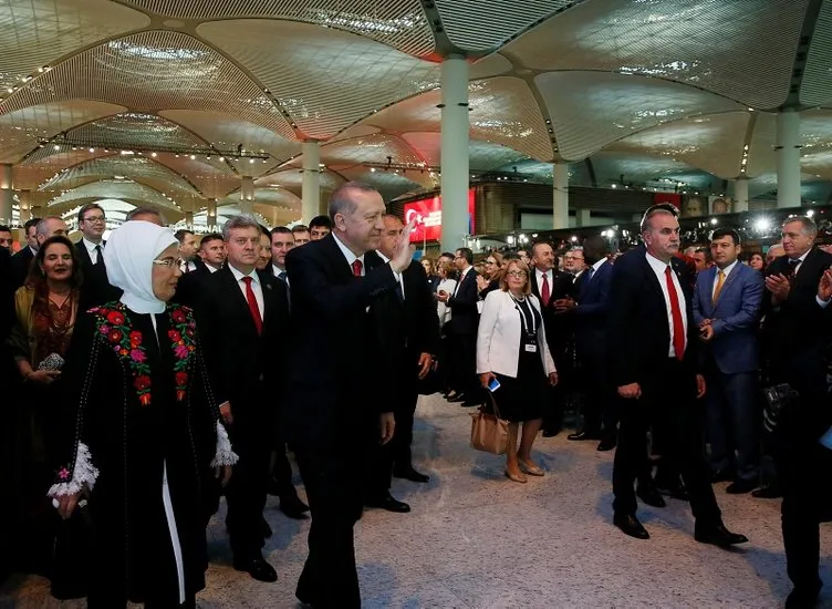 Başkan Erdoğan yeni havalimanının açılışını gerçekleştirdi