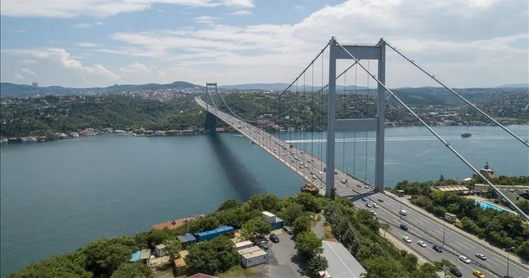 İstanbul Boğazı’ndaki trafik arızalanan gemi nedeniyle askıya alındı