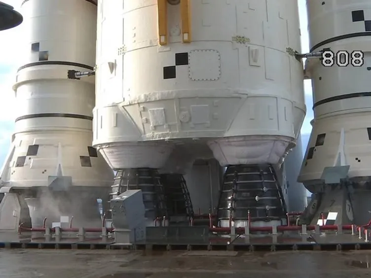 Artemis 1 NASA tarafından Ay’a fırlatıldı! Dünyanın en güçlü roketi Artemis 1, insanları uzaya taşıyacak