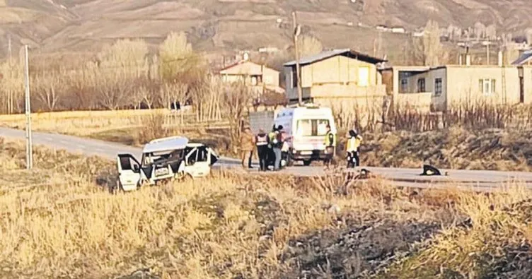 Kaçakları taşıyan araç kaza yaptı: 4 ölü