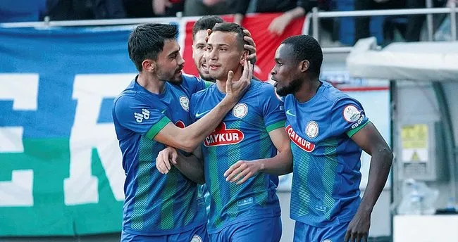 Çaykur Rizespor, 5 gollü maçta Başakşehir’i yıktı! Çaykur Rizespor, 5 gollü maçta Başakşehir’i yıktı!