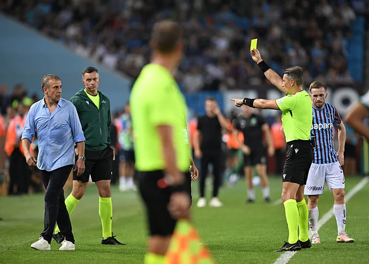 Son dakika haberleri: Trabzonspor - St. Gallen maçında o pozisyon olay olmuştu! Mustafa Çulcu’dan flaş sözler...