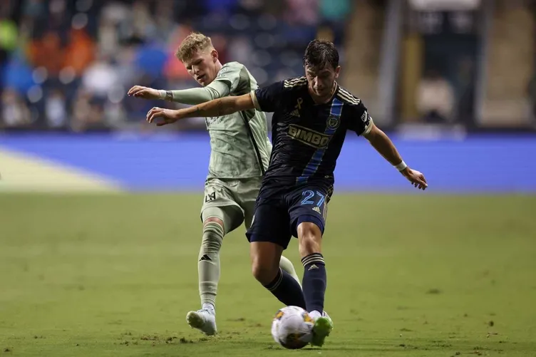 TRANSFER: Fenerbahçe, aradığı oyuncuyu Messi’nin liginde buldu! Görüşmeler başladı...