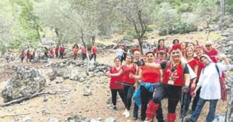 Kadın yürüyüş grubu sezonu açtı